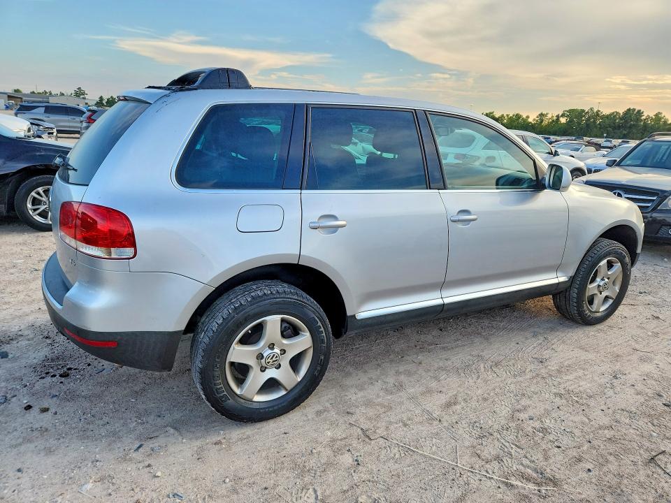 2004 Volkswagen Touareg მანქანა იყიდება აუქციონზე, vin: WVGBC67L74D017195, აუქციონის ნომერი: 68349226