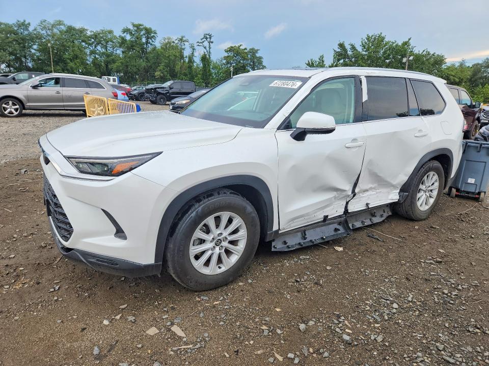 2026 Toyota Grand Highlander მანქანა იყიდება აუქციონზე, vin: 5TDAAAB57TS123294, აუქციონის ნომერი: 67280476