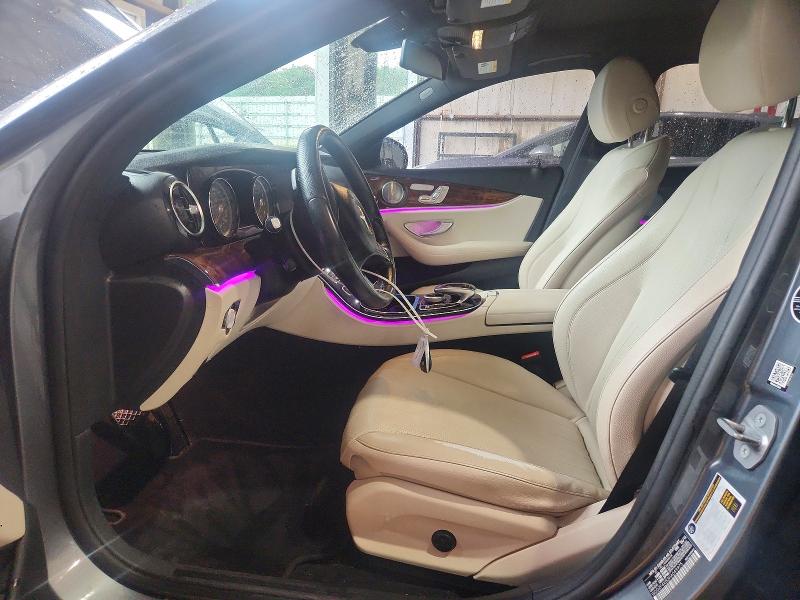 69573646 :رقم المزاد ، WDDZF4KB3HA049975 vin ، 2017 Mercedes-benz E مزاد بيع