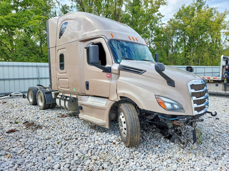 61525216 :رقم المزاد ، 3AKJHHDR0LSLG4967 vin ، 2020 Freightliner Cascadia مزاد بيع