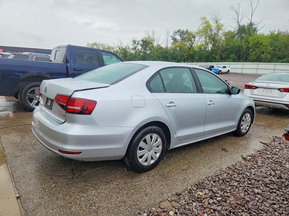68635516 :رقم المزاد ، 3VW267AJXGM223576 vin ، 2016 Volkswagen Jetta مزاد بيع