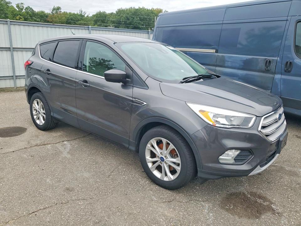 Продажа на аукционе авто 2019 Ford Escape, vin: 1FMCU0GD5KUB11578, номер лота: 70701426
