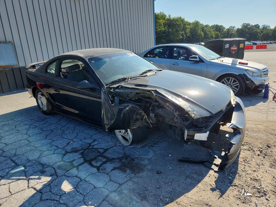 69147216 :رقم المزاد ، 1FAFP4049WF102795 vin ، 1998 Ford Mustang مزاد بيع