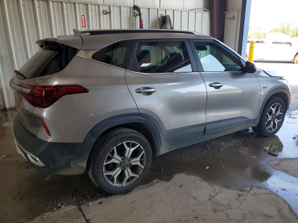 68843566 :رقم المزاد ، KNDERCAA5M7224186 vin ، 2021 Kia Seltos مزاد بيع