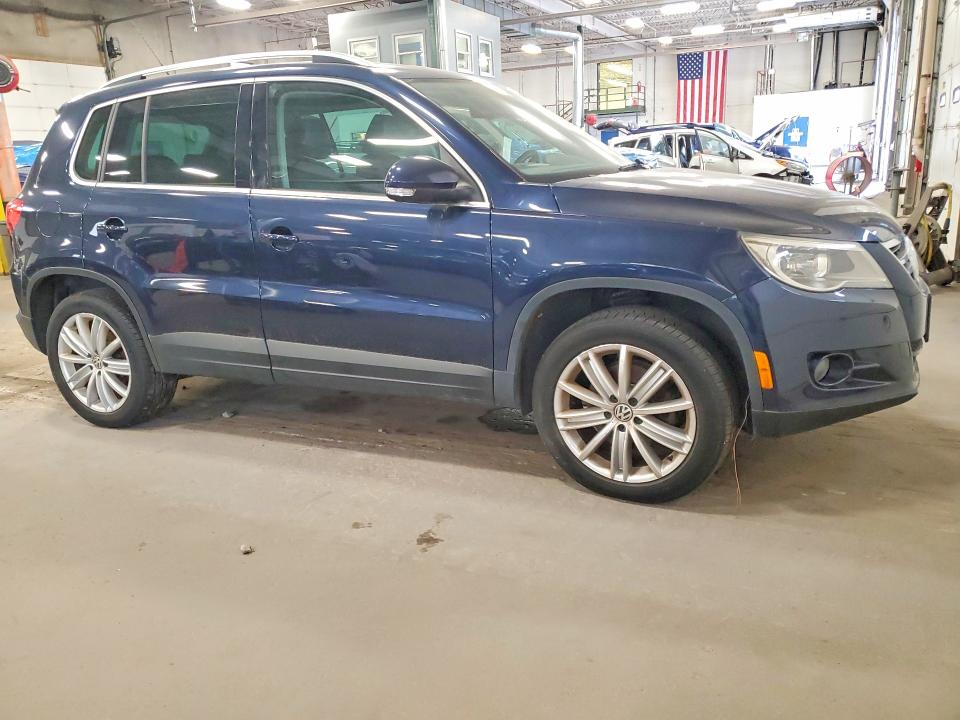 Продаж на аукціоні авто 2011 Volkswagen Tiguan, vin: WVGBV7AX3BW565126, номер лоту: 68870646