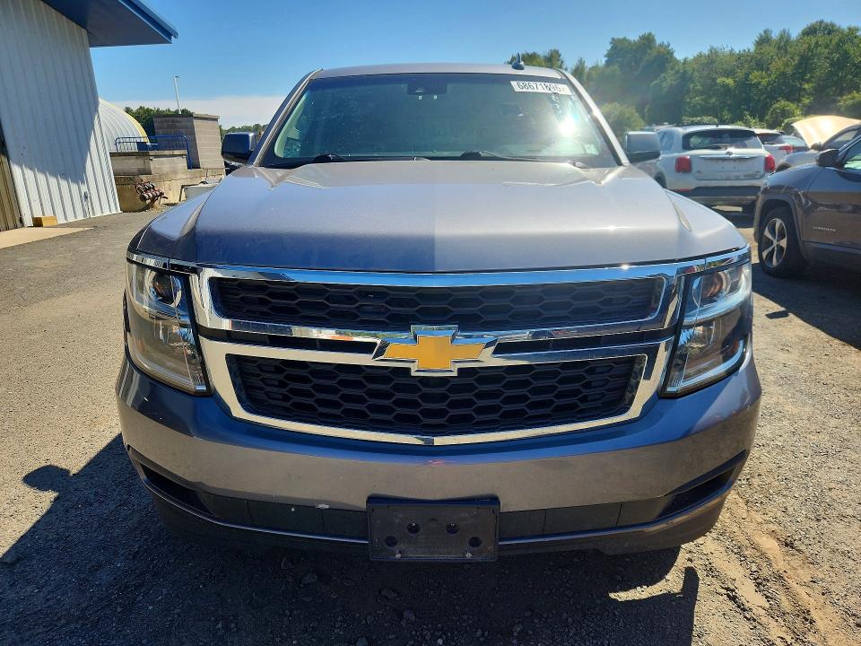 68671896 :رقم المزاد ، 1GNSKBKC3JR237625 vin ، 2018 Chevrolet Tahoe مزاد بيع