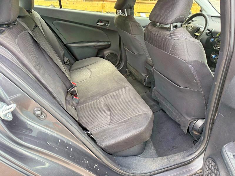 69096036 :رقم المزاد ، JTDKBRFU6G3013653         vin ، 2016 Toyota Prius مزاد بيع