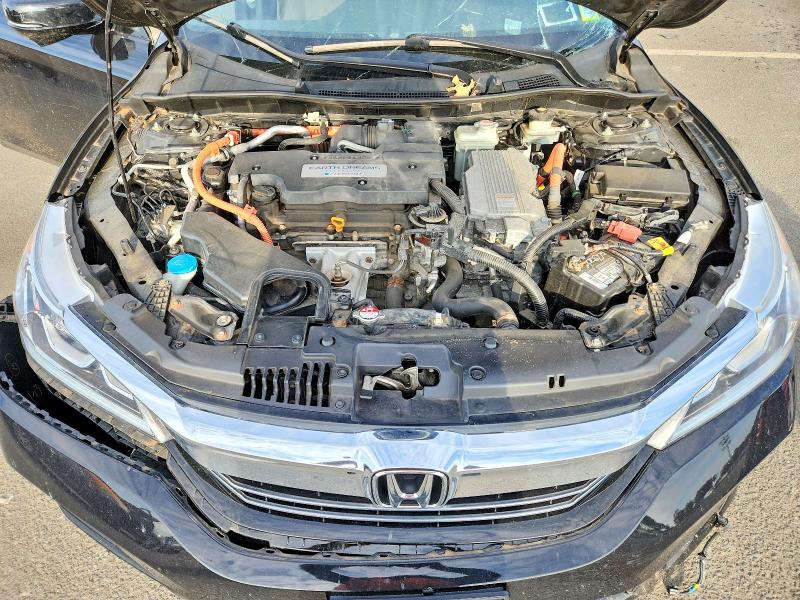 Продаж на аукціоні авто 2017 Honda Accord, vin: JHMCR6F51HC016337, номер лоту: 69071806
