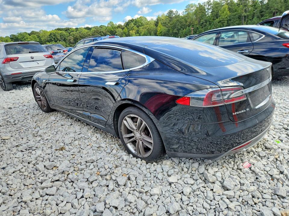 2015 Tesla Model S მანქანა იყიდება აუქციონზე, vin: 5YJSA4H1XFF080363, აუქციონის ნომერი: 70439766