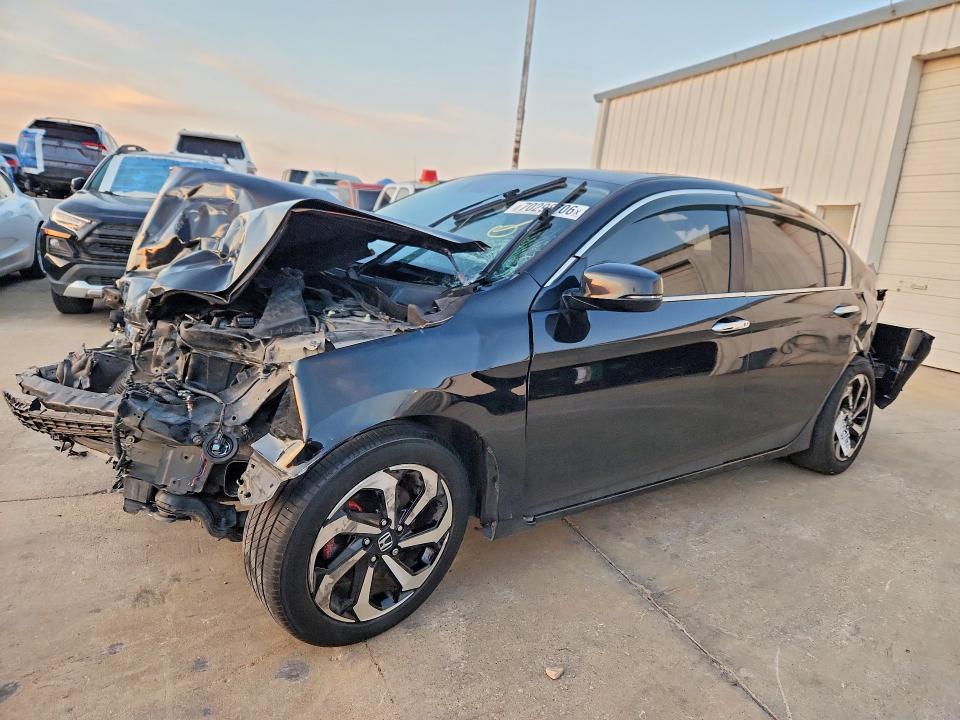 Auction sale of the 2017 Honda Accord, vin: 1HGCR2F98HA027202, lot number: 70298706