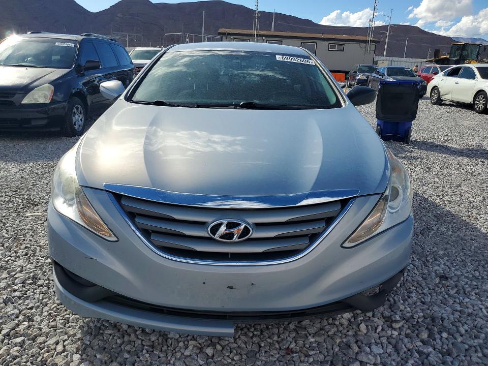 69992606 :رقم المزاد ، 5NPEB4AC6EH907233 vin ، 2014 Hyundai Sonata مزاد بيع