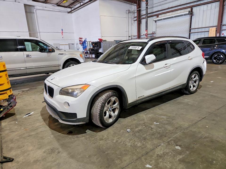 Auction sale of the 2015 Bmw X1, vin: WBAVM1C57FV316527, lot number: 70066876