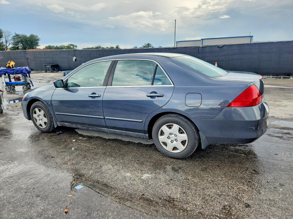 2007 Honda Accord მანქანა იყიდება აუქციონზე, vin: 1HGCM56417A037699, აუქციონის ნომერი: 68510576