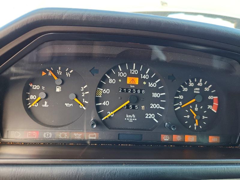 68991576 :رقم المزاد ، WDB1240231B517199 vin ، 1991 Mercedes-benz 300 D مزاد بيع