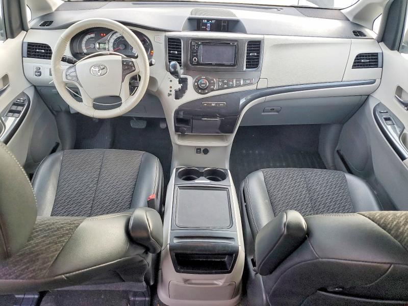 Продажа на аукционе авто 2014 Toyota Sienna, vin: 5TDXK3DC9ES515291, номер лота: 69919986