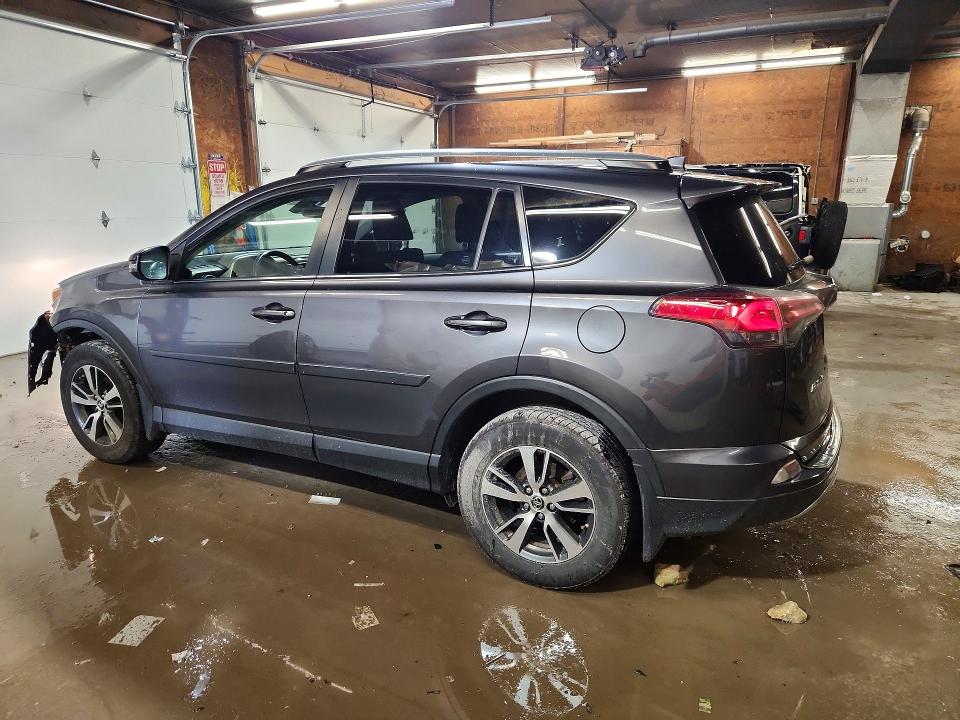 Продажа на аукционе авто 2018 Toyota Rav4, vin: JTMRFREV5JJ724504, номер лота: 68676026