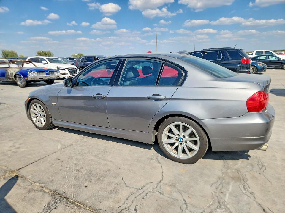 2011 Bmw 328 მანქანა იყიდება აუქციონზე, vin: WBAPH7C52BE679425, აუქციონის ნომერი: 69629636