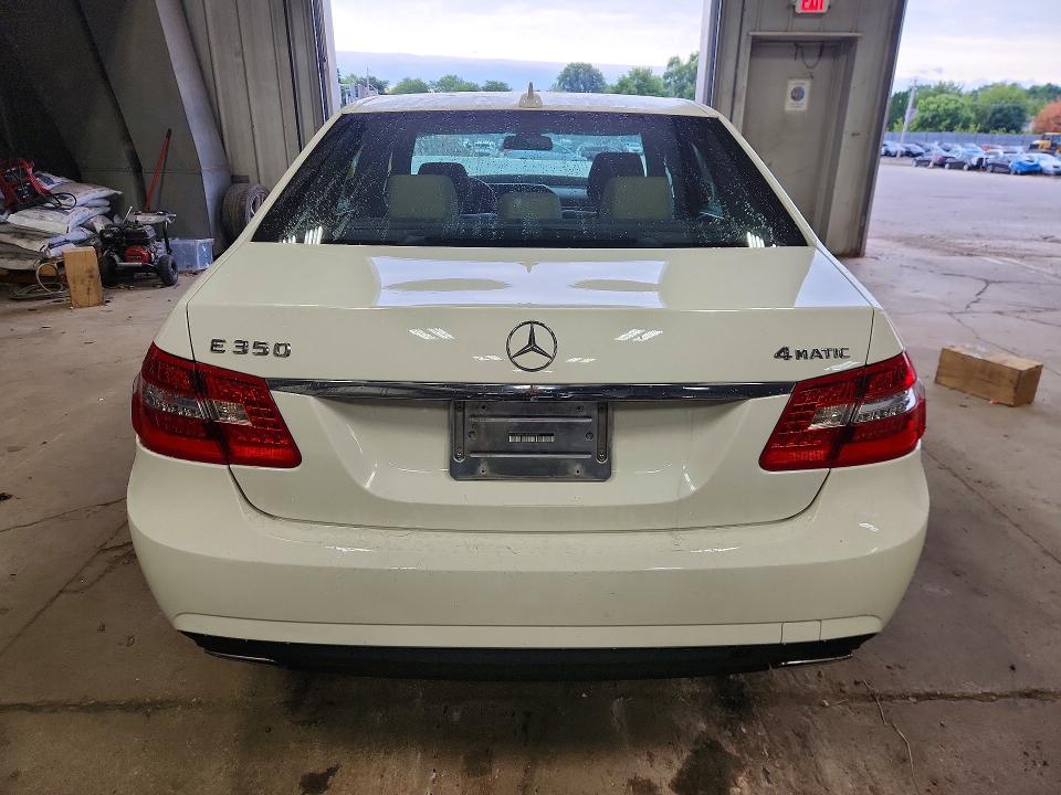 67405126 :رقم المزاد ، WDDHF8HB7BA383962 vin ، 2011 Mercedes-benz E مزاد بيع