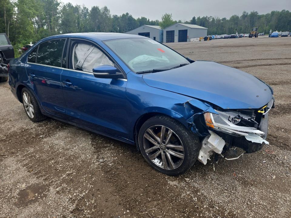 65643256 :رقم المزاد ، 3VWL17AJXHM336061 vin ، 2017 Volkswagen Jetta مزاد بيع