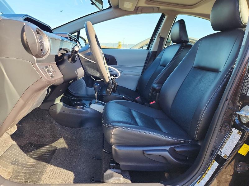 68198736 :رقم المزاد ، JTDKDTB34C1023916 vin ، 2012 Toyota Prius C مزاد بيع