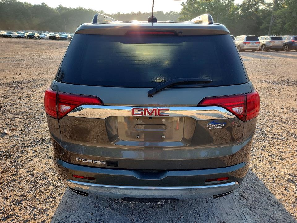 67474456 :رقم المزاد ، 1GKKNPLS3JZ180625 vin ، 2018 Gmc Acadia مزاد بيع