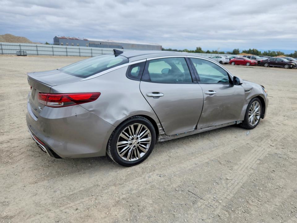 Auction sale of the 2018 Kia Optima, vin: 5XXGV4L2XJG220427, lot number: 67835416