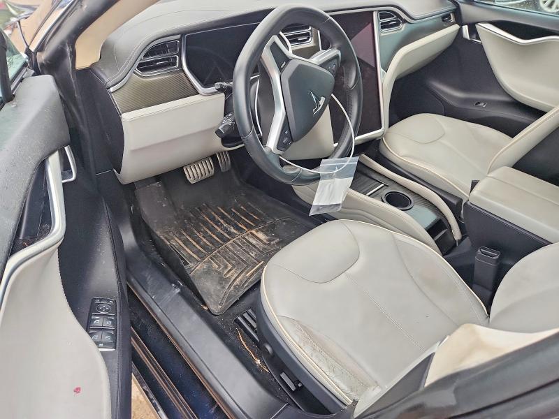 67638336 :رقم المزاد ، 5YJSA1CPXCFP01817 vin ، 2012 Tesla Model S مزاد بيع
