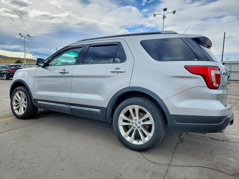 70713876 :رقم المزاد ، 1FM5K8D81JGB77448 vin ، 2018 Ford Explorer مزاد بيع