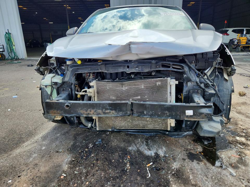 70122326 :رقم المزاد ، 3KPA24ABXJE054811 vin ، 2018 Kia Rio مزاد بيع