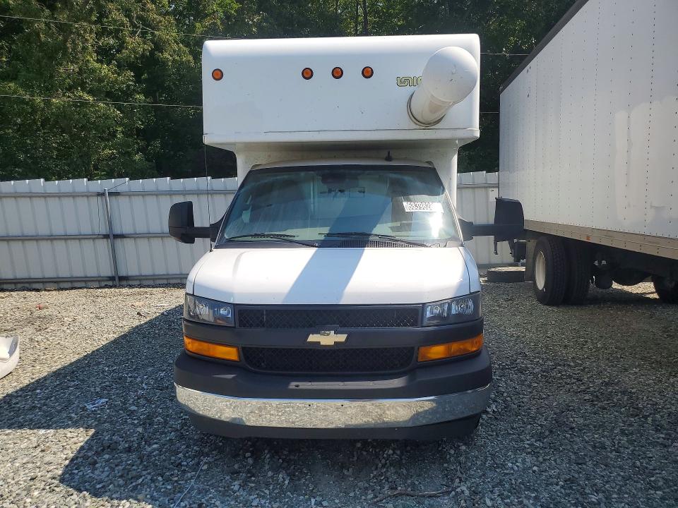 68398286 :رقم المزاد ، 1GB0GSFG9L1259116 vin ، 2020 Chevrolet Express G3500 مزاد بيع