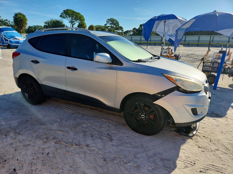 70775316 :رقم المزاد ، KM8JU3AC0BU263180 vin ، 2011 Hyundai Tucson مزاد بيع