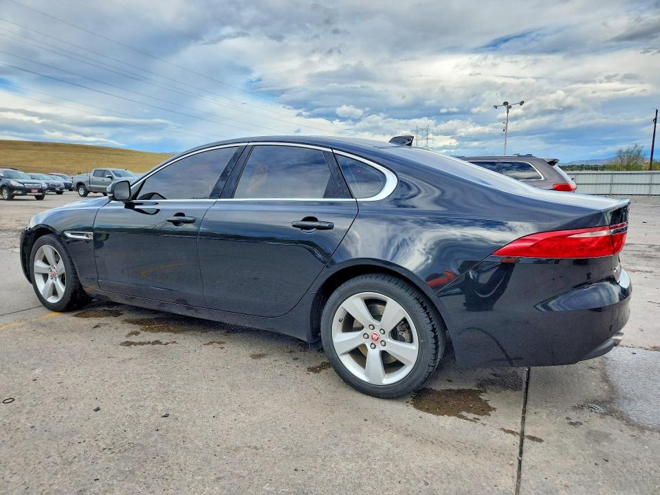 2018 Jaguar Xf მანქანა იყიდება აუქციონზე, vin: SAJBR4FX4JCY70152, აუქციონის ნომერი: 68182036