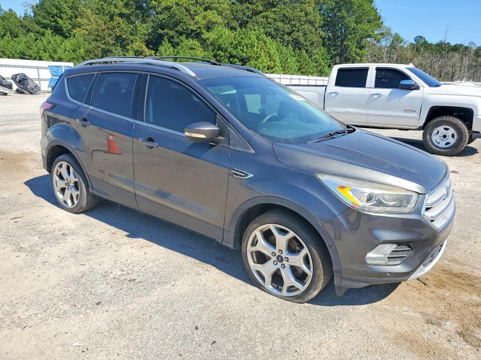 2018 Ford Escape მანქანა იყიდება აუქციონზე, vin: 1FMCU0J97JUA16474, აუქციონის ნომერი: 70940596