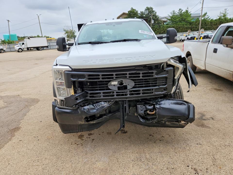 69613586 :رقم المزاد ، 1FD9X4GT2PED32802 vin ، 2023 Ford F450 مزاد بيع