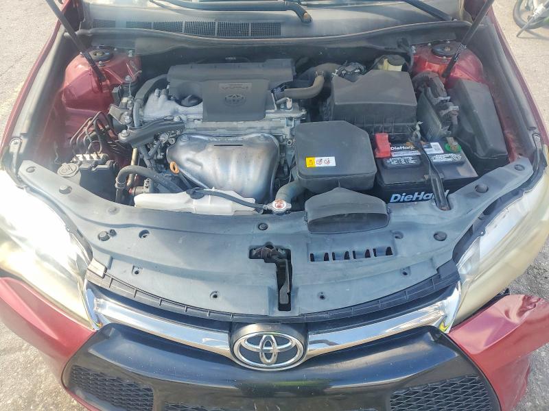 70514286 :رقم المزاد ، 4T1BF1FK4HU730824 vin ، 2017 Toyota Camry مزاد بيع