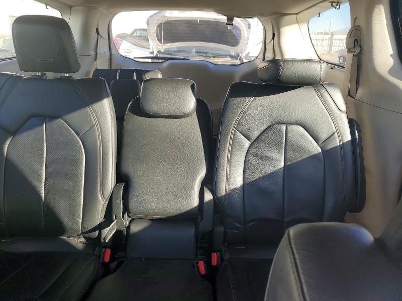 68240486 :رقم المزاد ، 2C4RC1EG9HR659836 vin ، 2017 Chrysler Pacifica مزاد بيع