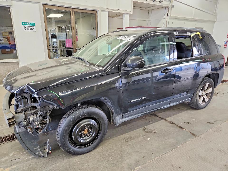 2016 Jeep Compass მანქანა იყიდება აუქციონზე, vin: 1C4NJDEB1GD745945, აუქციონის ნომერი: 70461376