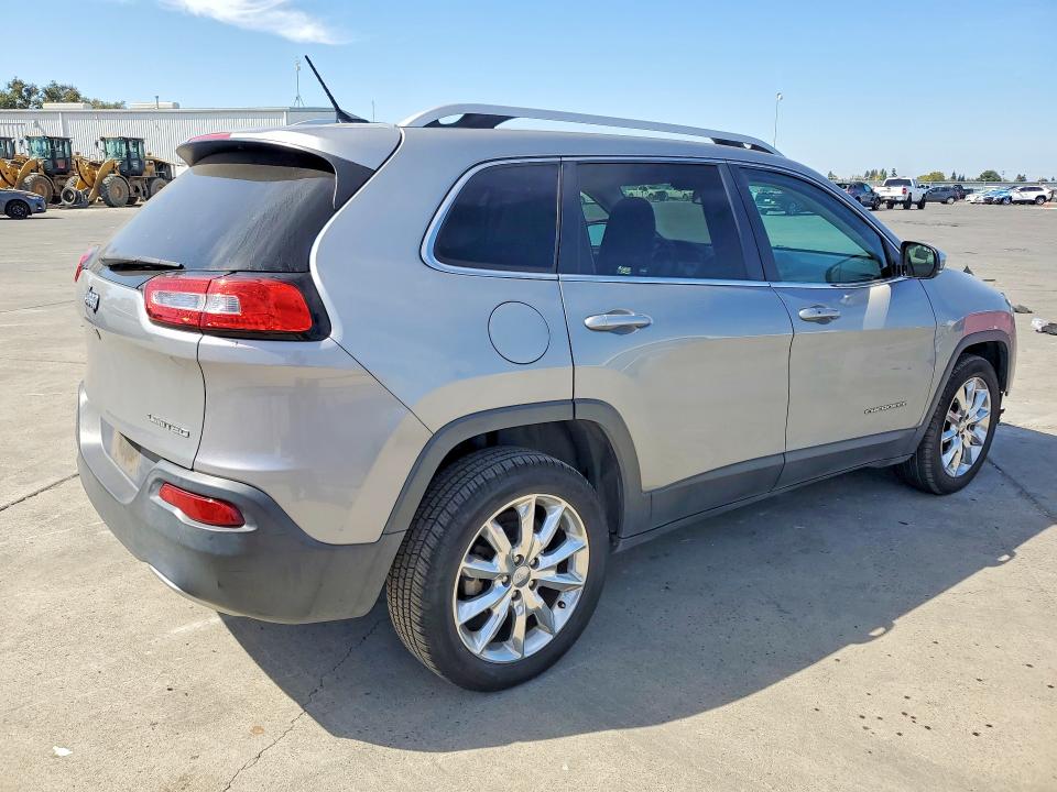 70168426 :رقم المزاد ، 1C4PJLDB4FW765842 vin ، 2015 Jeep Cherokee مزاد بيع
