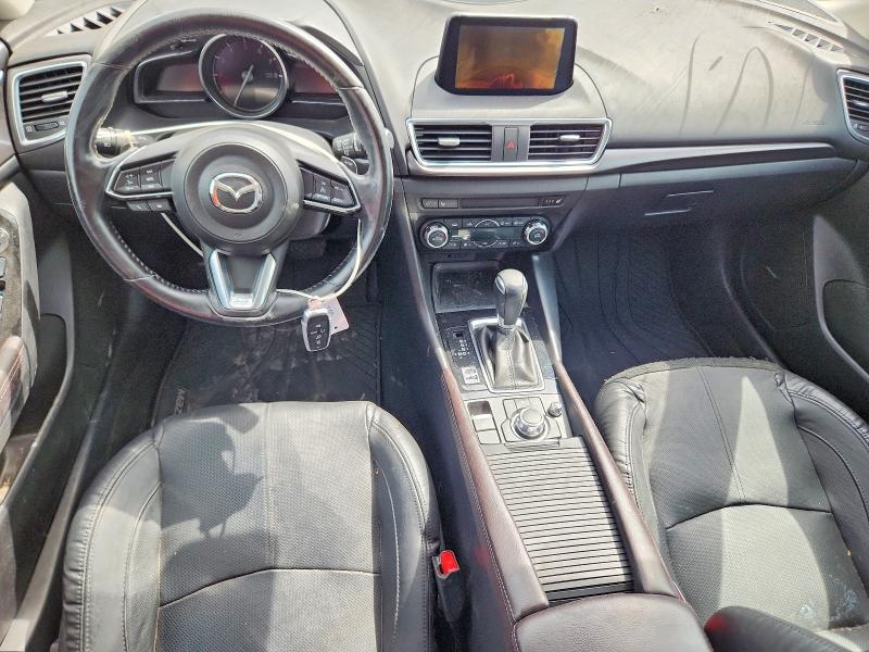 67301696 :رقم المزاد ، 3MZBN1M37HM130674 vin ، 2017 Mazda 3 مزاد بيع