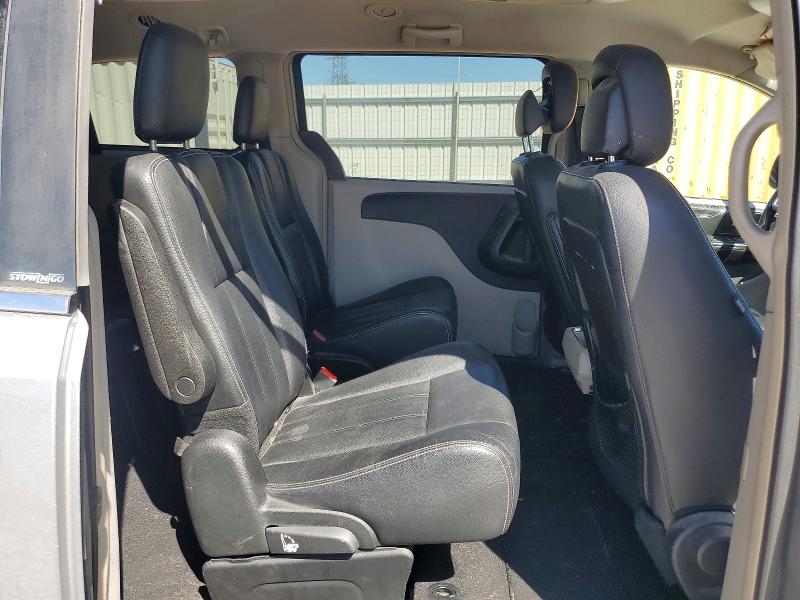 70321636 :رقم المزاد ، 2C4RC1BGXDR744120 vin ، 2013 Chrysler Town & Country مزاد بيع