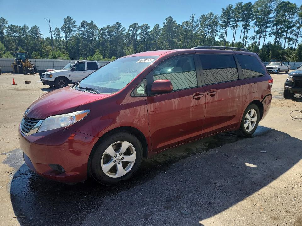Продаж на аукціоні авто 2011 Toyota Sienna, vin: 5TDKK3DC6BS141048, номер лоту: 69032706