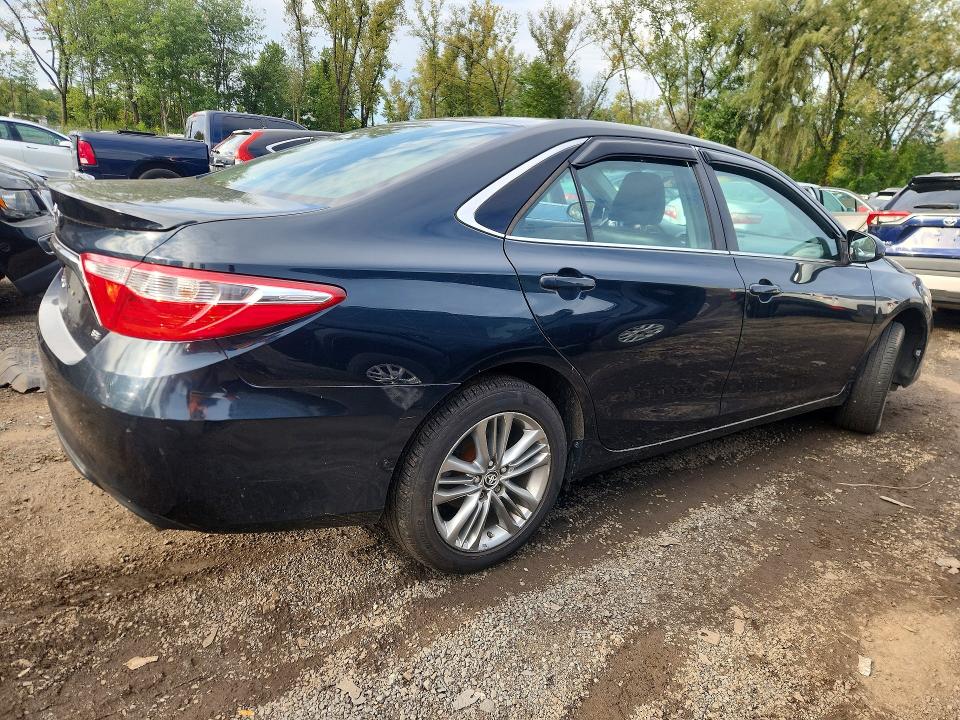 2016 Toyota Camry მანქანა იყიდება აუქციონზე, vin: 4T1BF1FK0GU126542, აუქციონის ნომერი: 68263036