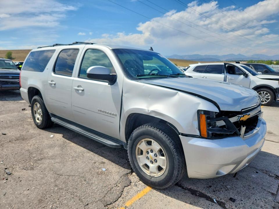 Продажа на аукционе авто 2014 Chevrolet Suburban, vin: 1GNSKJE70ER121801, номер лота: 68588296