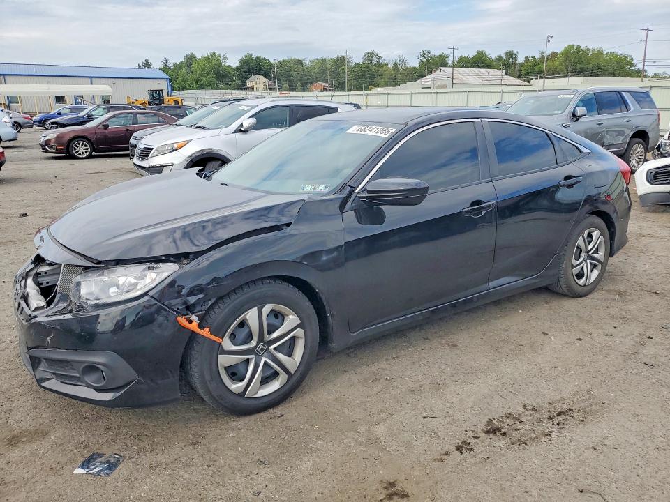 Auction sale of the 2016 Honda Civic, vin: 2HGFC2F50GH521727, lot number: 68241066
