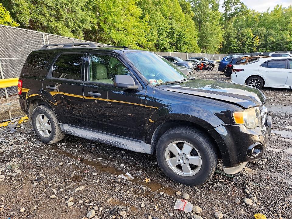Продаж на аукціоні авто 2011 Ford Escape, vin: 1FMCU0D73BKB17499, номер лоту: 70126426