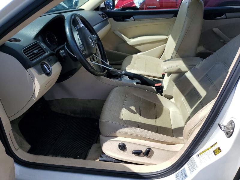 70543646 :رقم المزاد ، 1VWBT7A35FC063603 vin ، 2015 Volkswagen Passat مزاد بيع