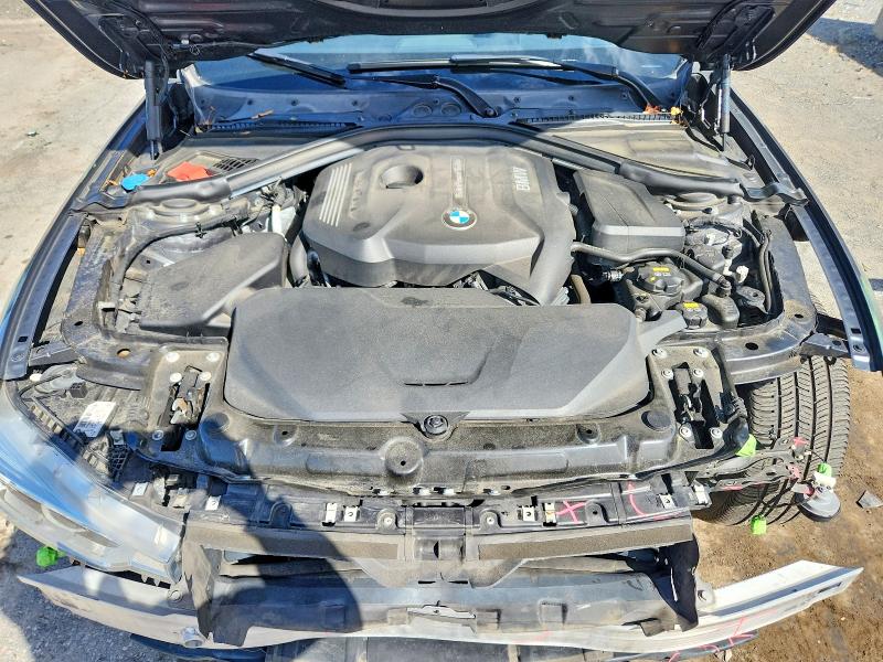 2017 Bmw 330 მანქანა იყიდება აუქციონზე, vin: WBA8D9G3XHNU61424, აუქციონის ნომერი: 70004936