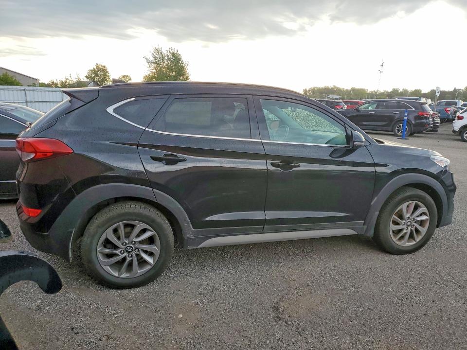 69067126 :رقم المزاد ، KM8J3CA43JU787112 vin ، 2018 Hyundai Tucson مزاد بيع