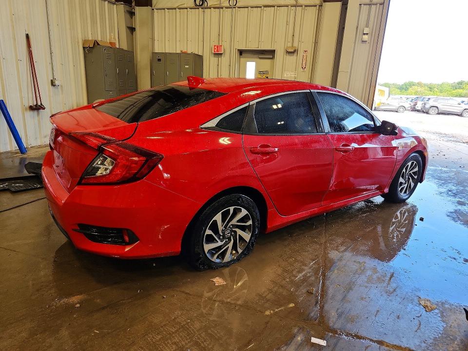 67533596 :رقم المزاد ، 2HGFC2F74HH561442 vin ، 2017 Honda Civic مزاد بيع