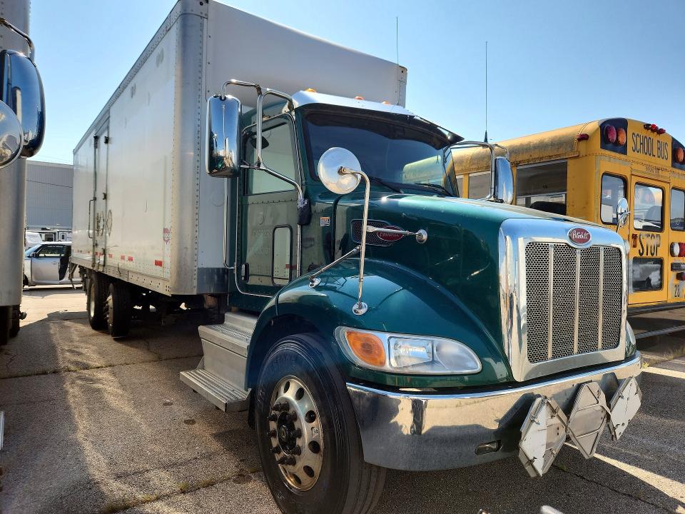 Продажа на аукционе авто 2018 Peterbilt 348, vin: 2NP3KM8X3JM482430, номер лота: 66986266